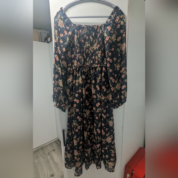 1. State Long Sleeve Floral Dress - Picture 2 of 3